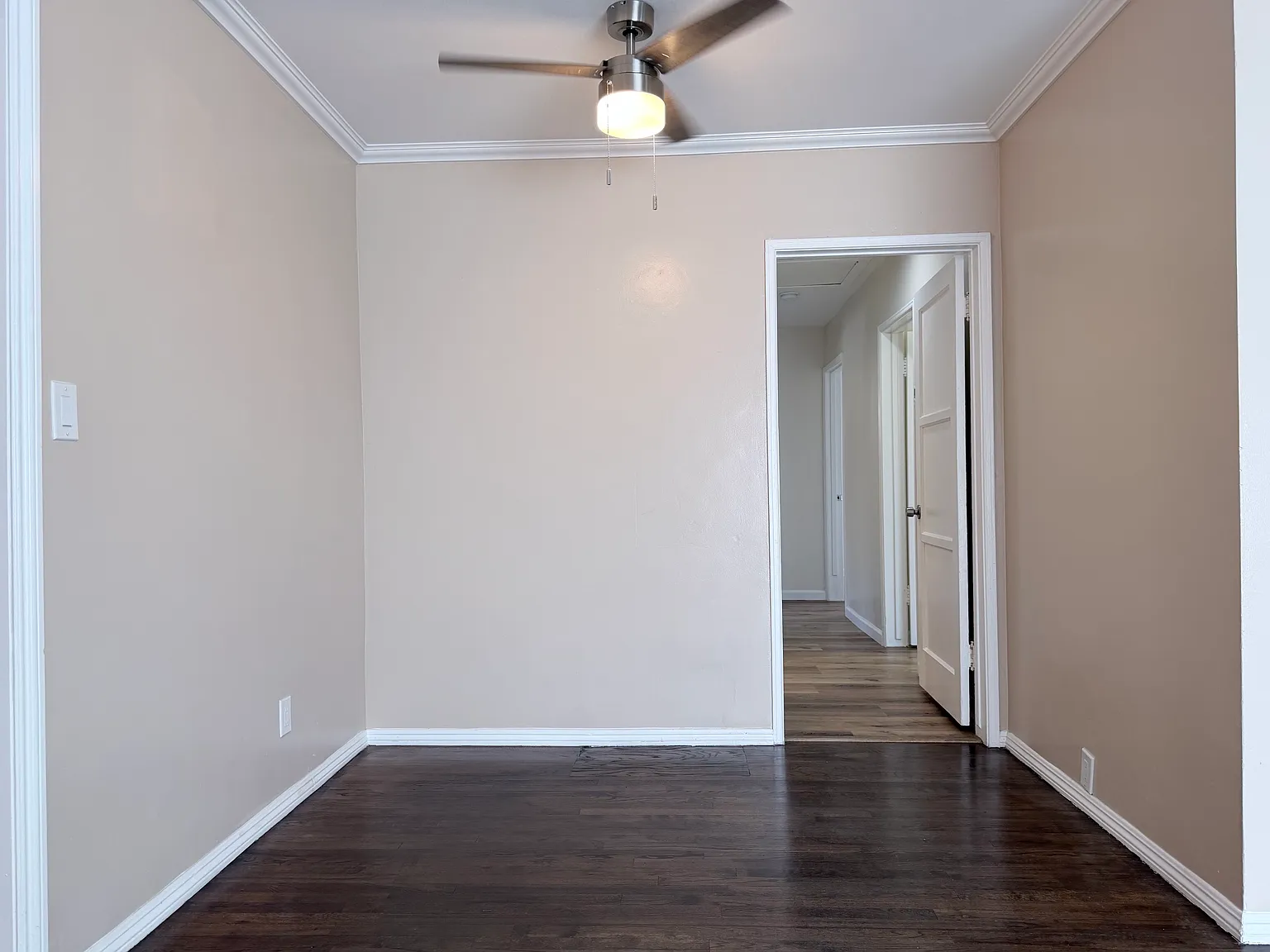 3 bed, 1809 sqft, $4,900 — Photo 4