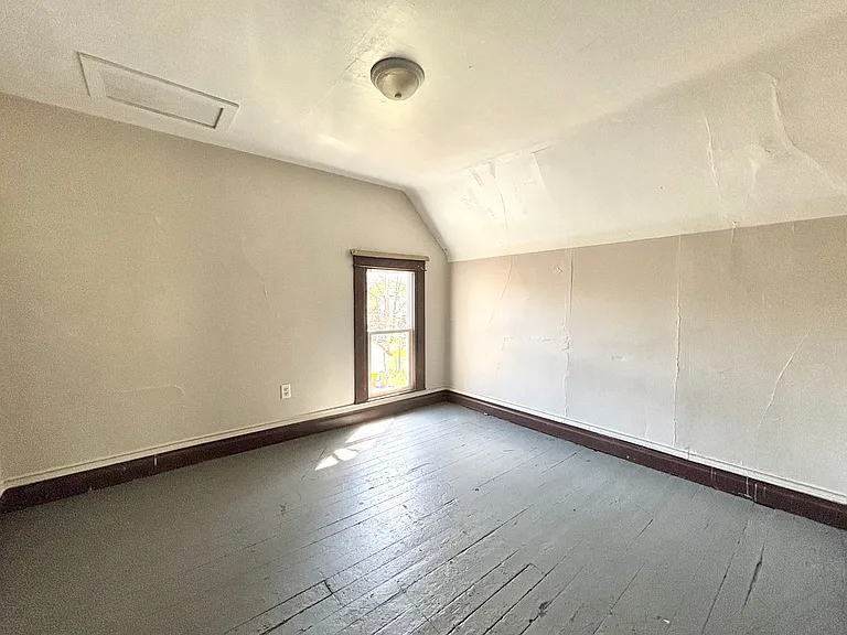 1422 E Stockbridge Ave — Photo 6