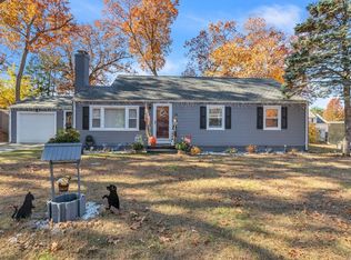56 Winding Ln, Springfield, MA 01118