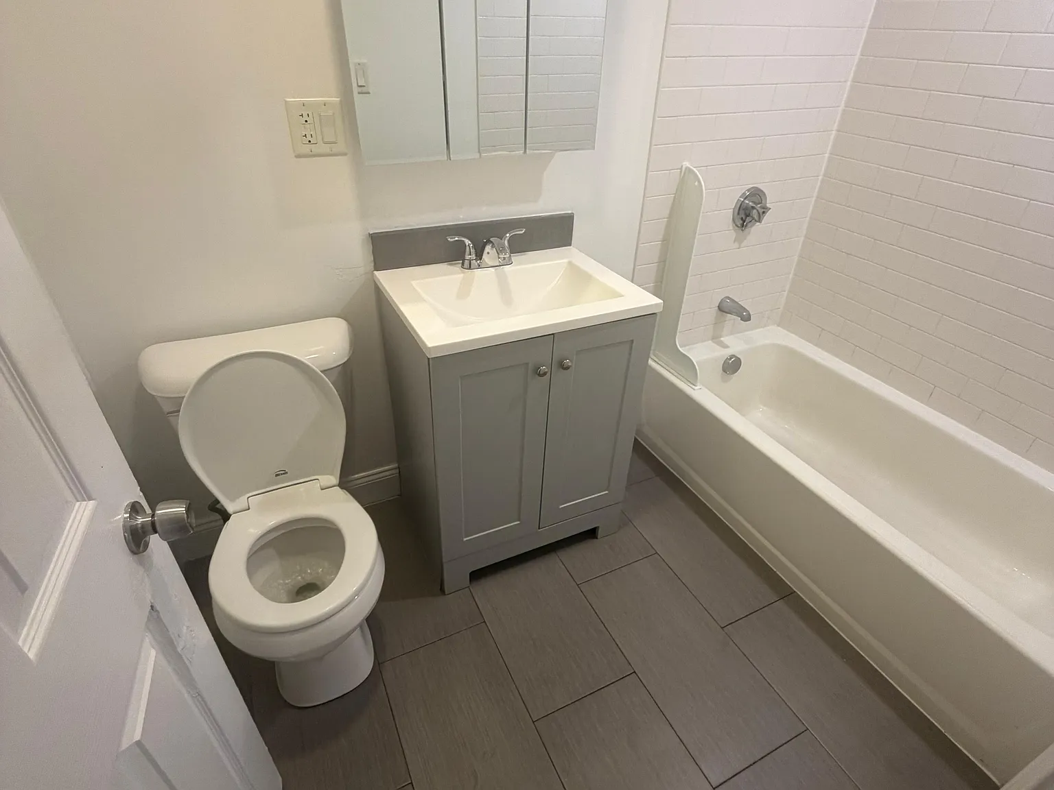 23 Roughan Street Apartments — Photo 2