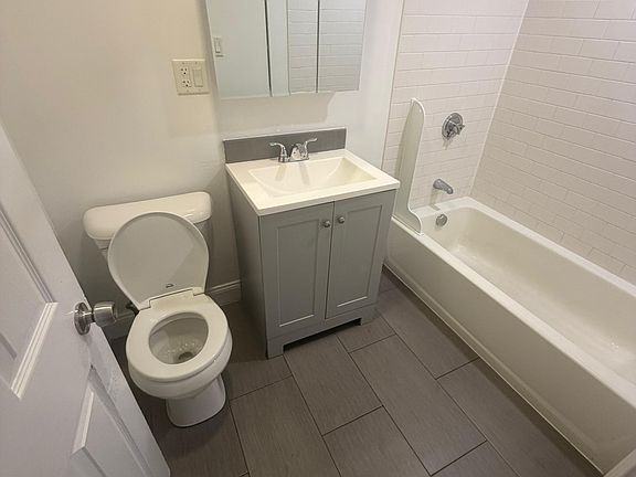 2nd image of 23 Roughan St APT 2