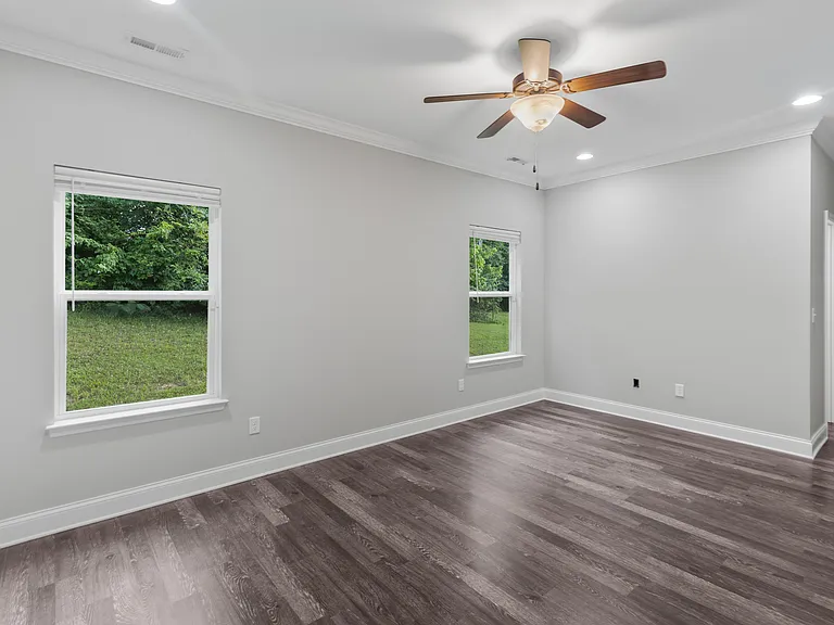 1610 Southern Heights Cir SE — Photo 10