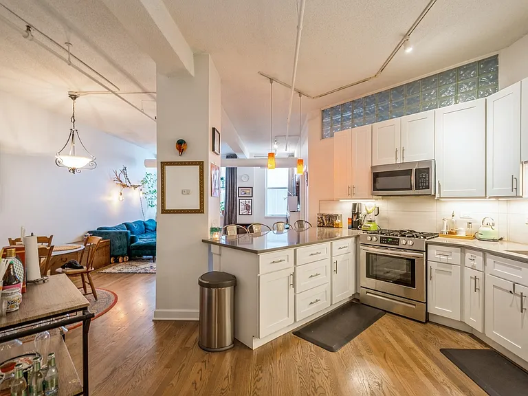 161 W Harrison St #503 — Photo 8