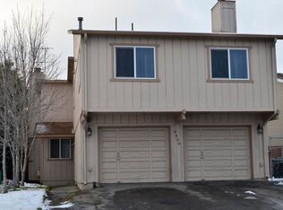 8820 Hamlet Cir, Anchorage, AK 99502