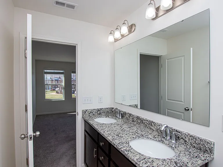 Bonterra Townhomes — Photo 12