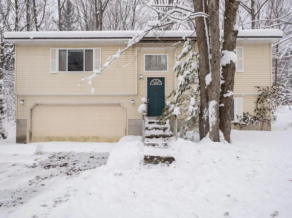 6480 Sugar Maple Ln, Lake Ann, MI 49650