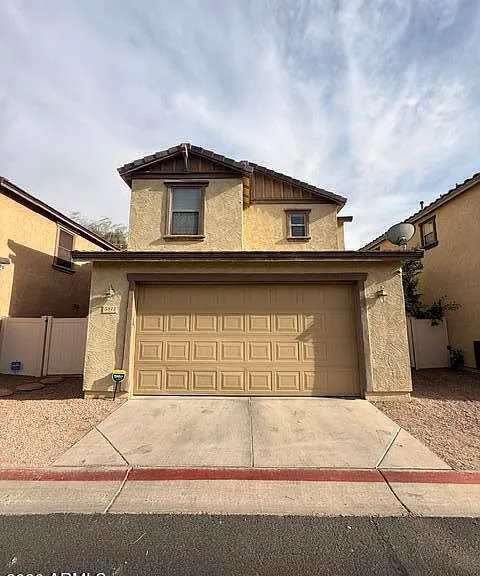 5811 E Grove Ave — Photo 2