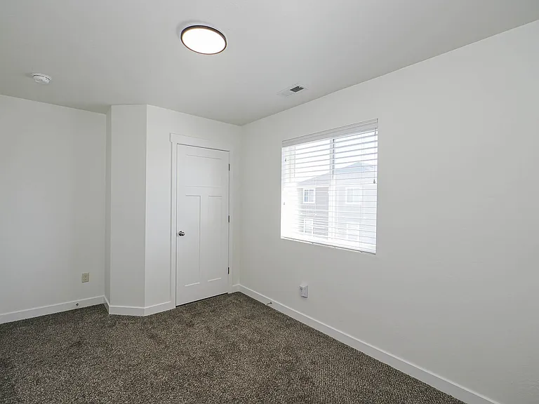 14436 S Ferndale Way — Photo 12