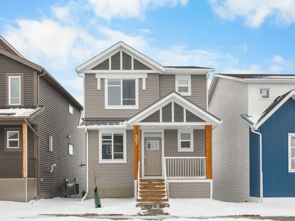 507 E Lucas Blvd NW, Calgary, AB T3P 2C9