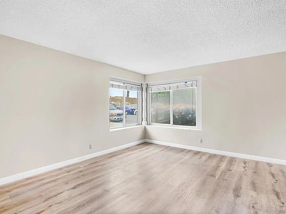 3rd image of 14424 Adoue Pl