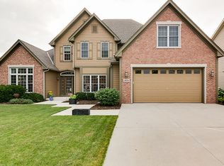 1074 Canary Ct, Grafton, WI 53024