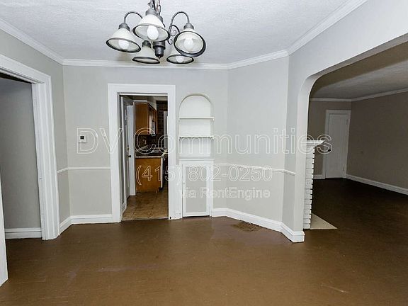 3rd image of 3579 Riedham Rd #Up