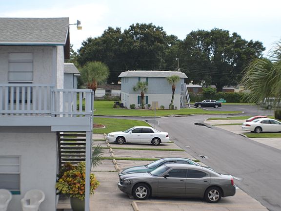 3rd image of 2439 Timberlane S