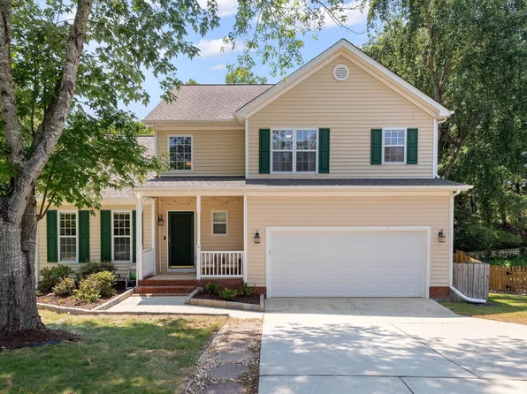 703 Midsummer Ln, Apex, NC 27502