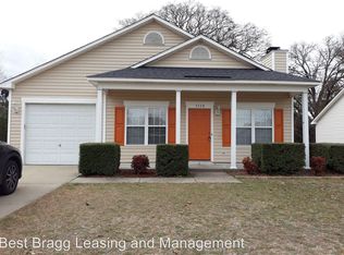 3530 Winesap Rd, Hope Mills, NC 28348