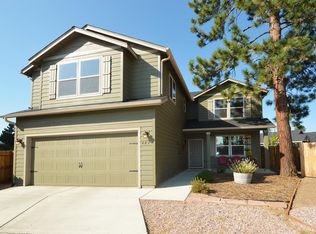 483 N Village Meadows Rd, Sisters, OR 97759