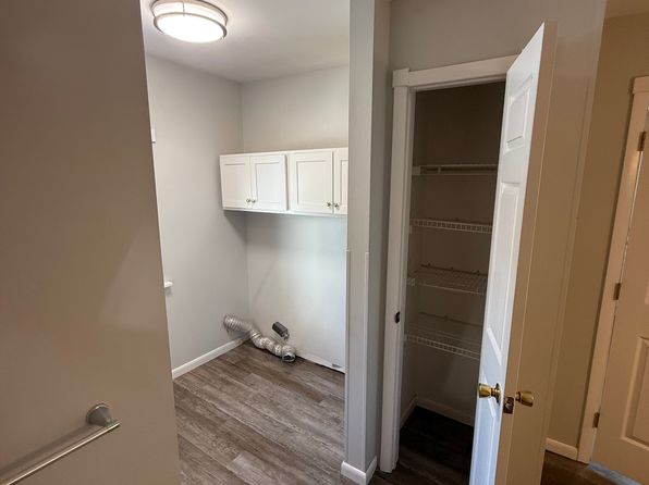 42 Riley Ave #44