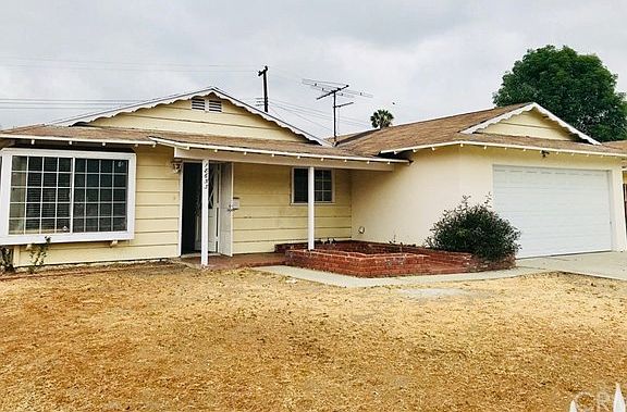 3rd image of 18653 Bellorita St