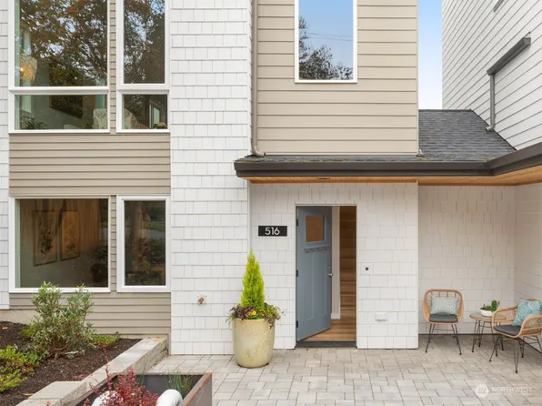 516 N 61st Street, Seattle, WA 98103