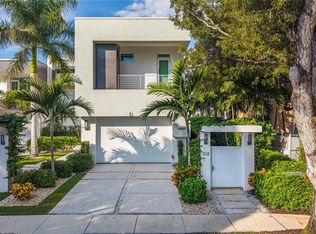 1559 CHESAPEAKE AVE, NAPLES, FL 34102