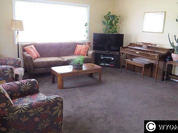 2nd image of 4012 Prestwick Pl