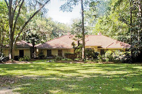 1st image of 712 Duparc Cir