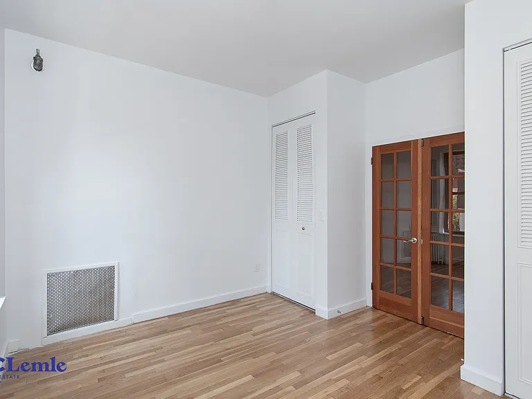 1592 2nd Ave #5F — Photo 10