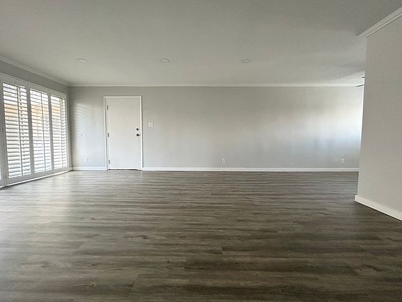 3rd image of 442 S Rexford Dr #2006