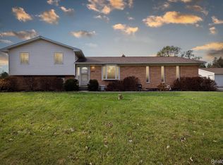 3339 Fleming Rd, Fowlerville, MI 48836