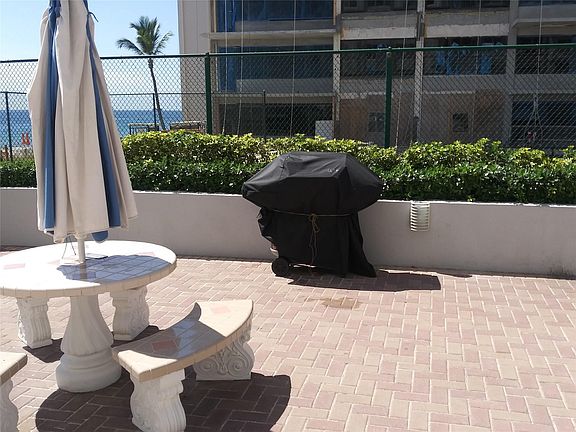 3rd image of 3850 Galt Ocean Drive #305