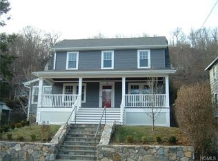 136 Sarles Ln, Pleasantville, NY 10570