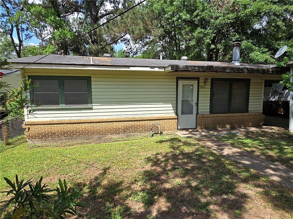 1st image of 1311 Jeannie St
