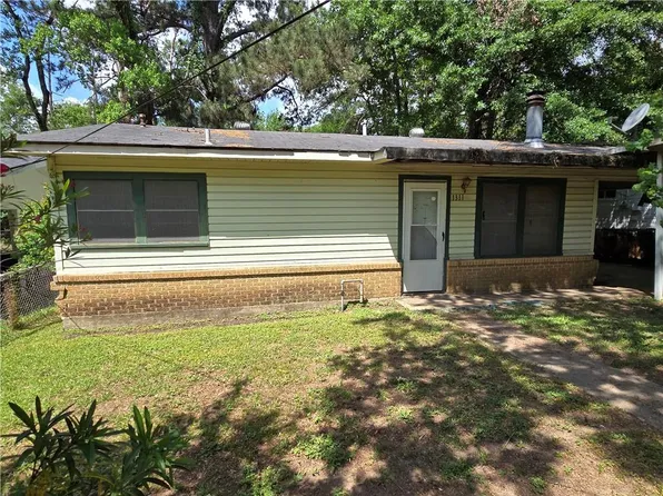 1311 Jeannie St, Pineville, LA 71360