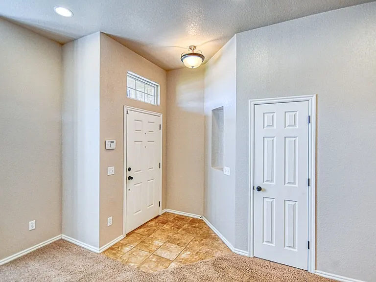 329 Tecumseh Meadows Dr — Photo 4