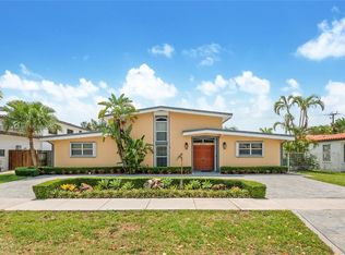 20610 NE 22nd Pl, Miami, FL 33180