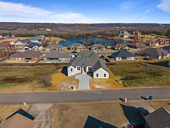 5th image of 1583 Vista Dr