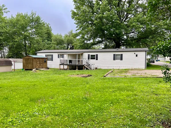 4906 Chaffee Dr, Muscatine, IA 52761