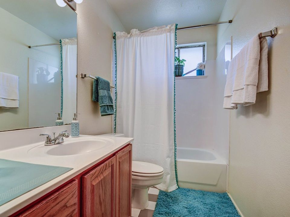 1st image of 1255 W La Jolla Dr