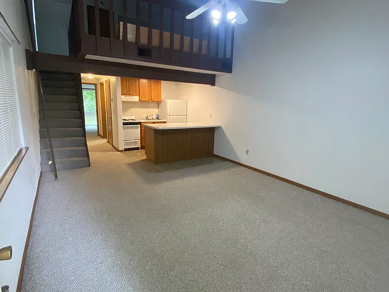 42 Village Ct #42 — Photo 2