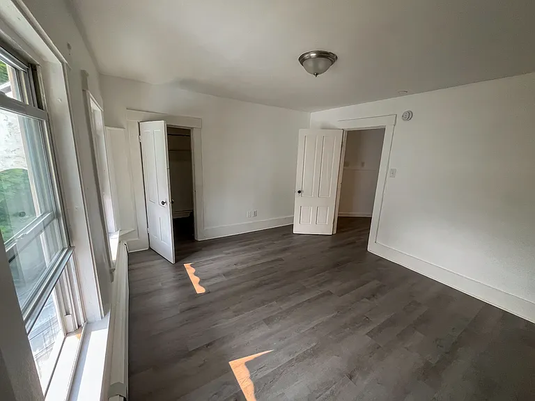 68 Howe St #3L — Photo 18
