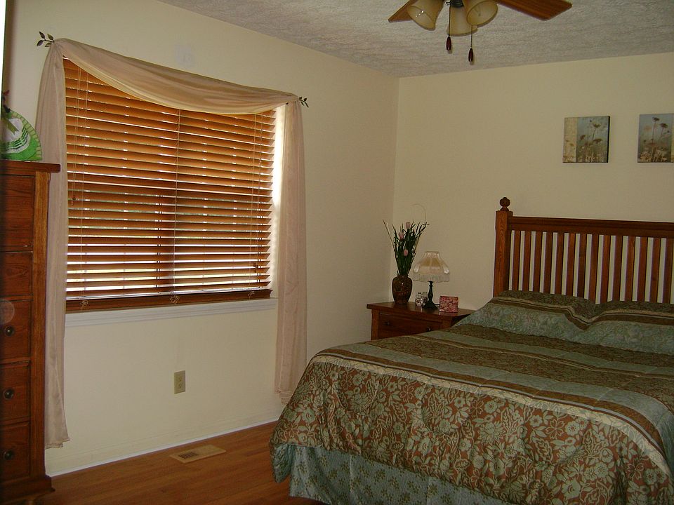 Bed Room #1