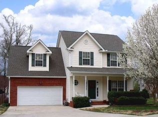 8477 Shadetree Ln, Ooltewah, TN 37363