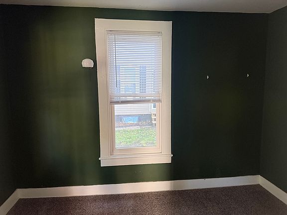 5th image of 2518 5th Ave