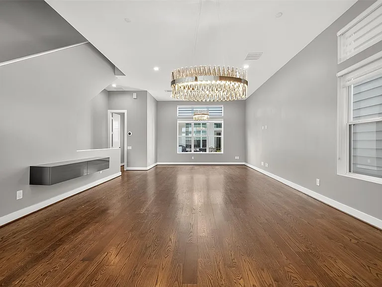 5919 E Post Oak Ln — Photo 11