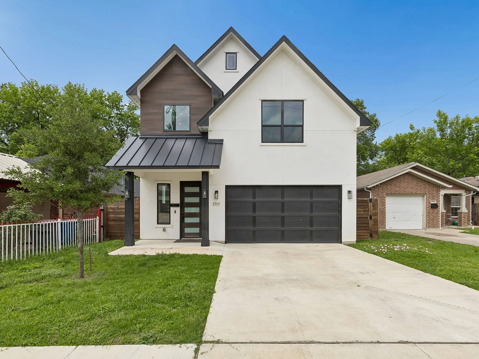 4 bed, 2561 sqft, $3,800 — Photo 3