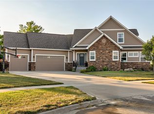 905 NW Cedar Ct, Ankeny, IA 50023