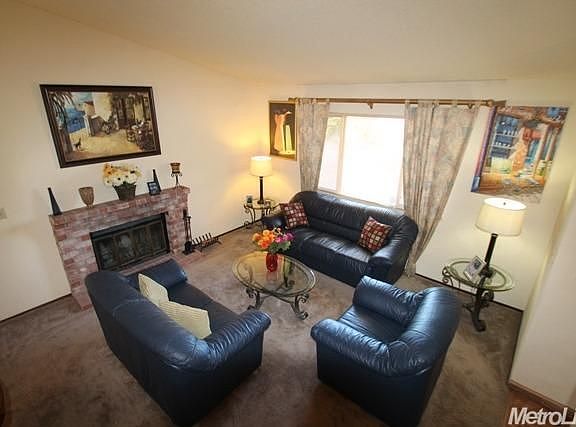 4th image of 8208 Steinbeck Way