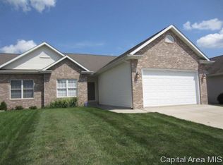 4414 Castle Pines Dr, Springfield, IL 62711