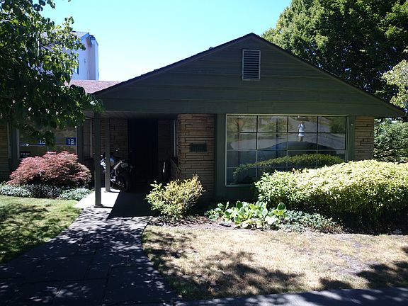 2nd image of 2729 Franklin Ave E
