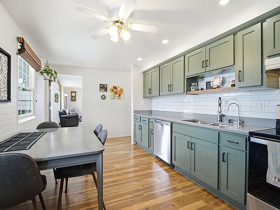 4th image of 124 Ramlen Ct